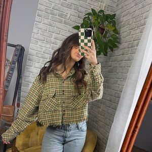 Urban Outfitters // Plaid Button-Down Crop Shirt